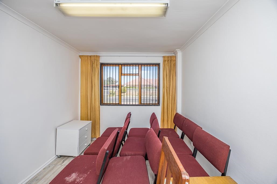 To Let commercial Property for Rent in Milnerton Western Cape